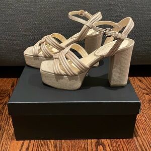 Marc Fisher LTD CAIRO Platform Sandal, Size 5, NWT